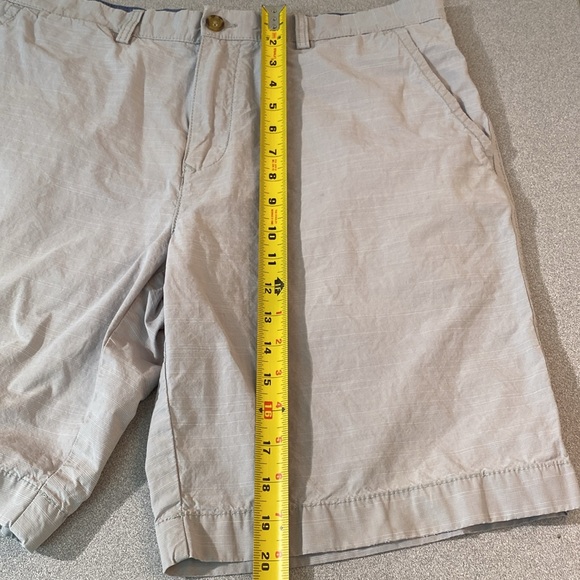 Tommy Hilfiger - flat front shorts. Size 36 - Picture 10 of 12
